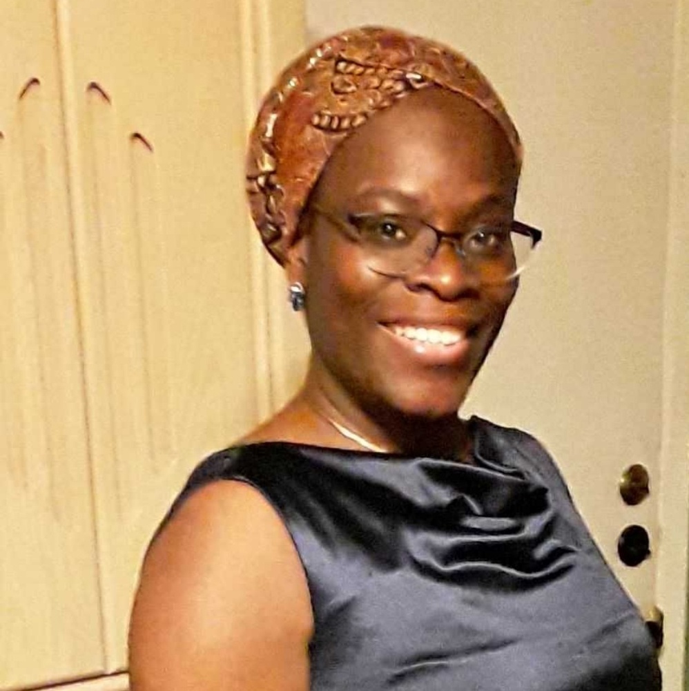 Meet your Posher, Yemi